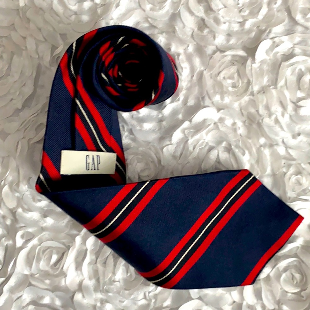 3/$30 Mens new GAP silk tie